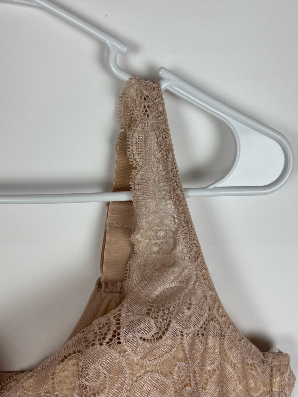 Playtex Bra Beige Lace Underwire Padded Size 44DD - Picture 3 of 6